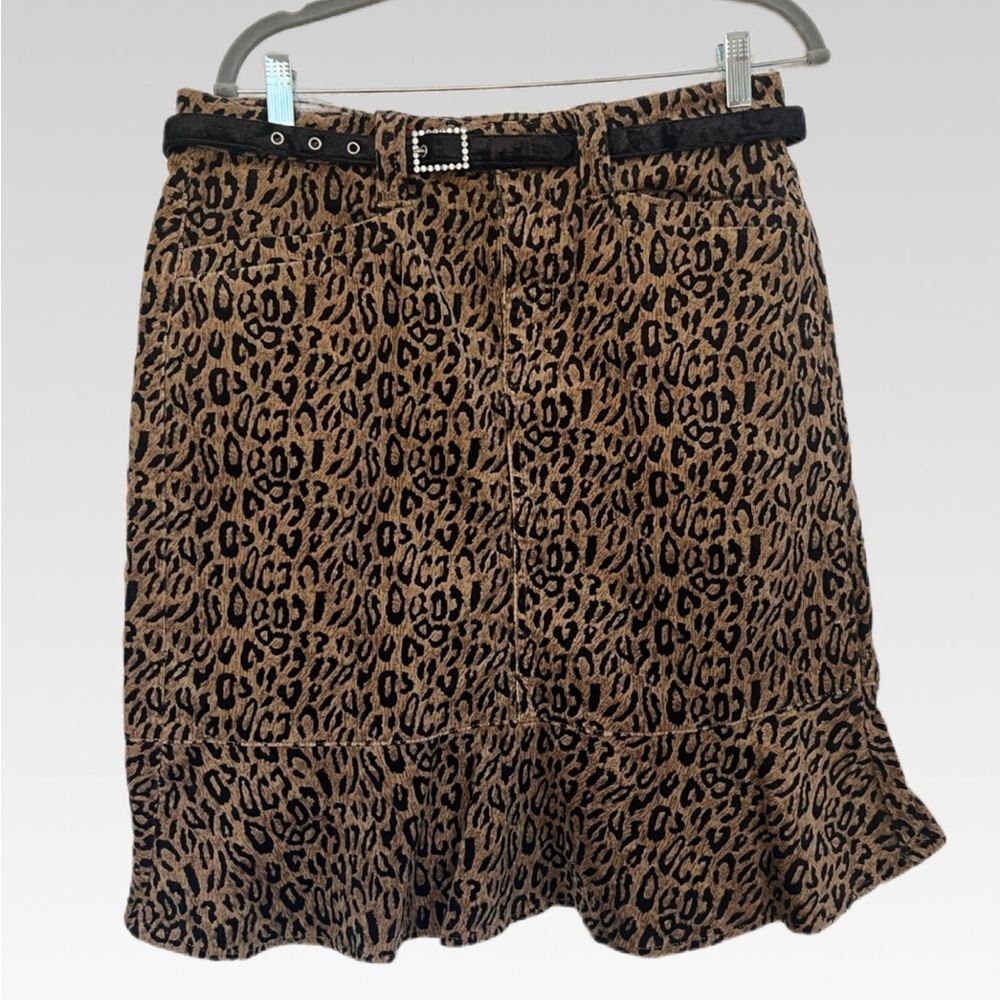 Chic Leopard Print Mini Skirt with Black Belt size 8 brand new